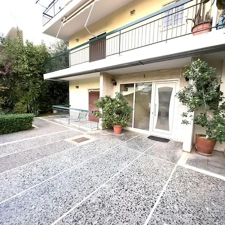 2-Bed Gem In Serene Locale Ateny Zewnętrze zdjęcie