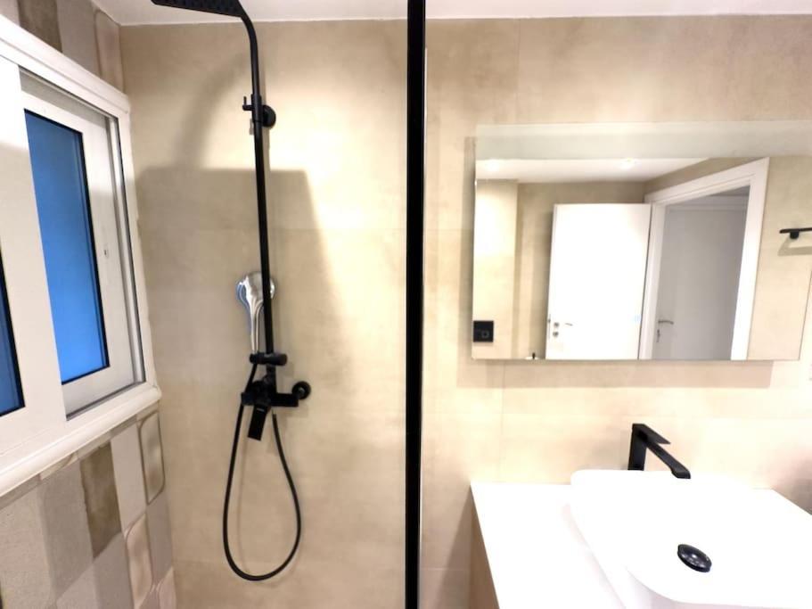 Apartament 2-bed Gem In Serene Locale Ateny